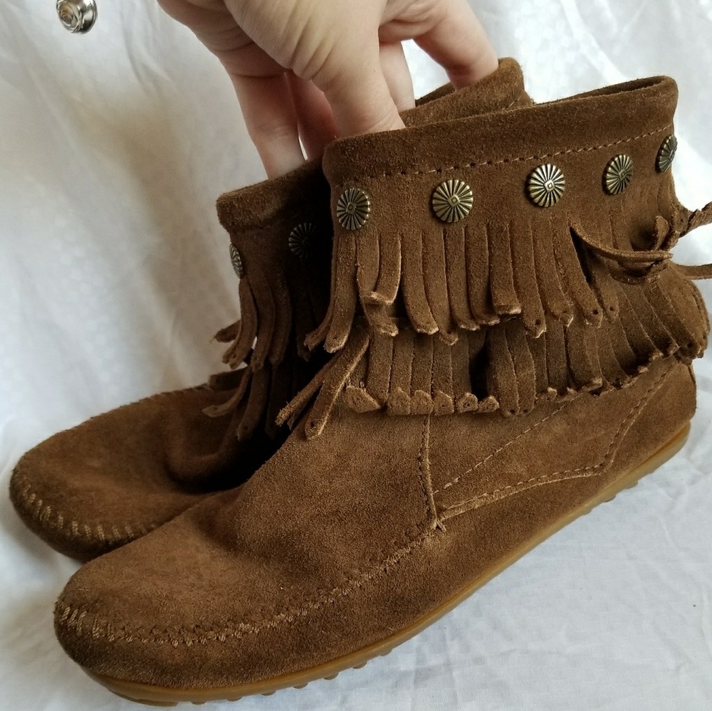 Minnetonka ankle boots moccasins